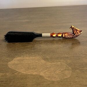 Horse Head Handle Brush